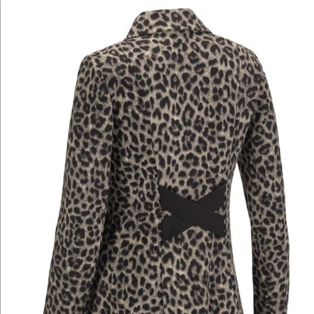 CAbi Jungle Jacket. Leopard print blazer. Size 4